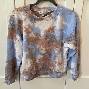 Women’s tie dye crew neck sweater